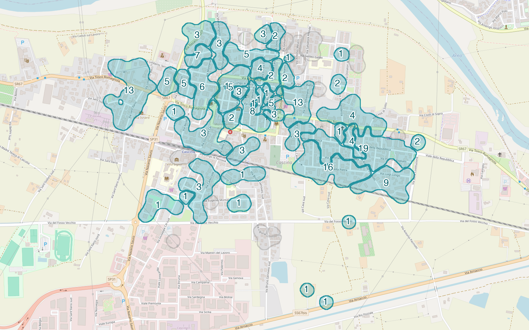 Mappa delle compravendite a Cascina, raggruppate in aree disegnate attorno alle vendite, con il conteggio di ogni area